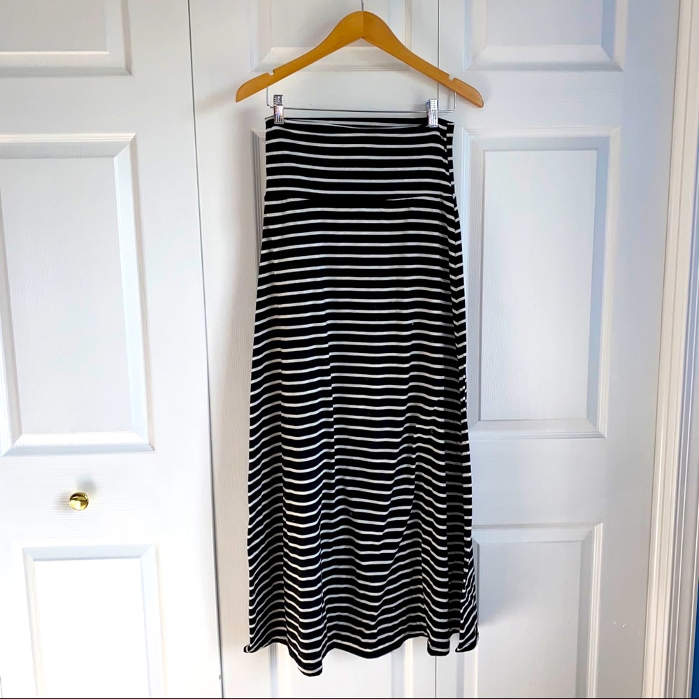 Pin Striped Maxi Dress Size: M